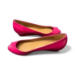 Talbots Fuchsia Pink Patent Leather Peep Toe Wedge Heels Shoes Size 8.5